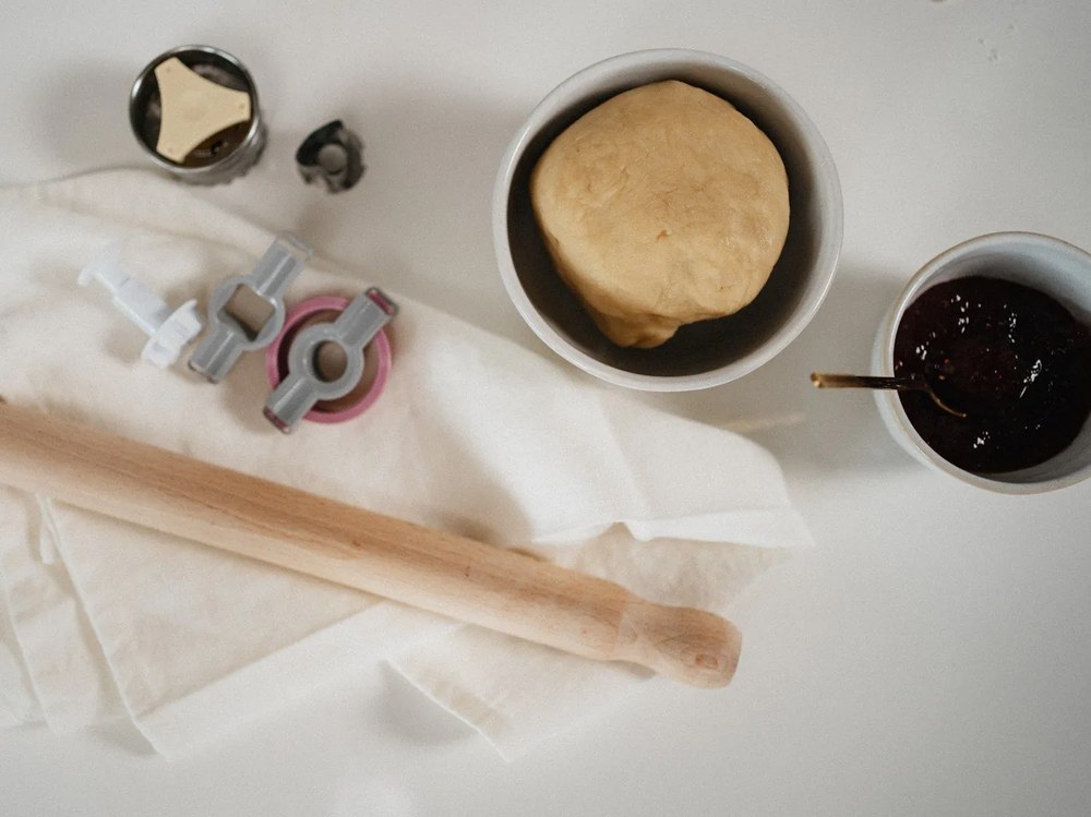 Biela ľanová utierka Linen Tales, 65 x 45 cm