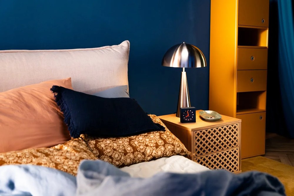 Nočný stolík v dubovom dekore Woodman Camden Diamond