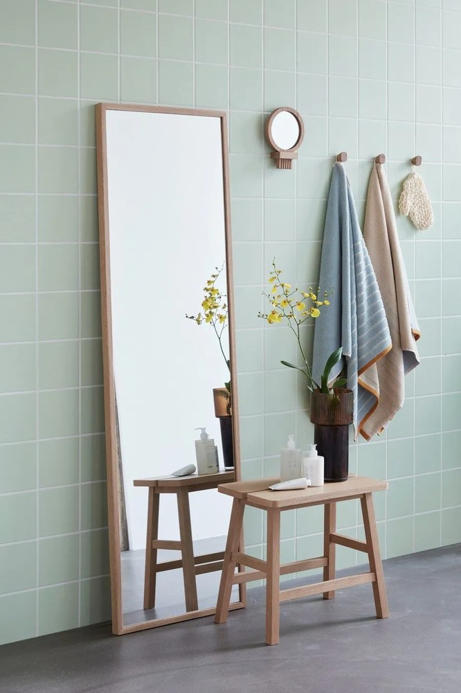 Stolička z dubového dreva Hübsch Ground