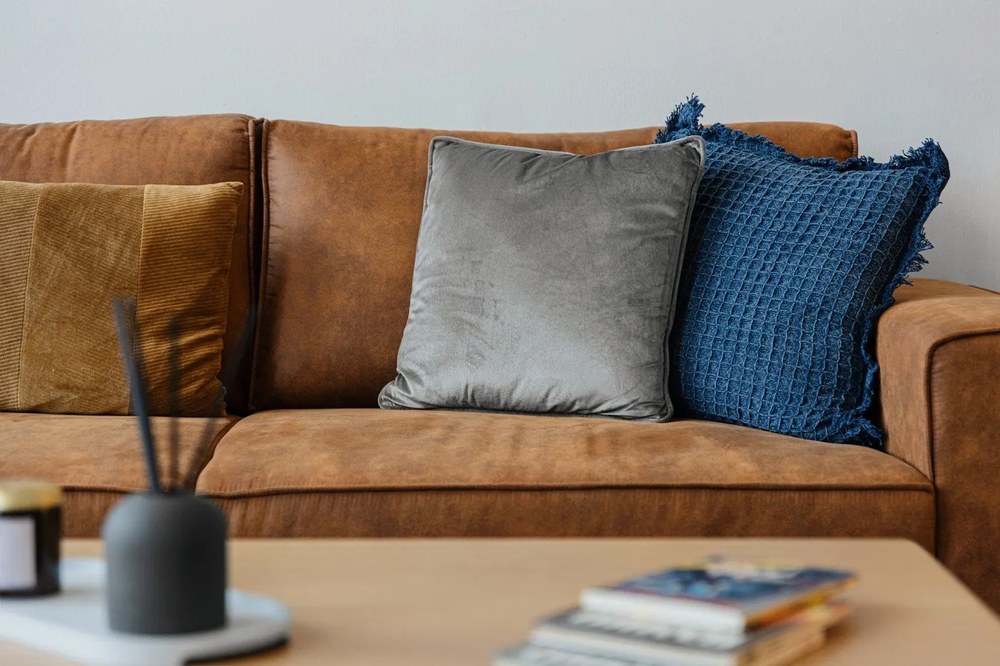 Modrý bavlnený dekoratívny vankúš Tiseco Home Studio Waffle, 45 x 45 cm