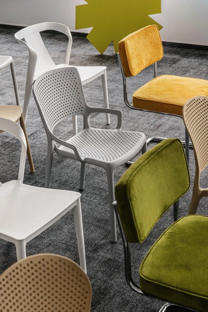 Žltá menčestrová jedálenská stolička Rupert – Unique Furniture