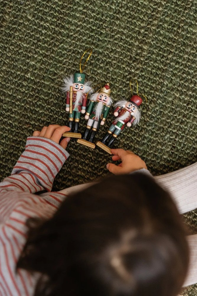 Drevené vianočné ozdoby v súprave 6 ks 13 cm Nikita – Bloomingville