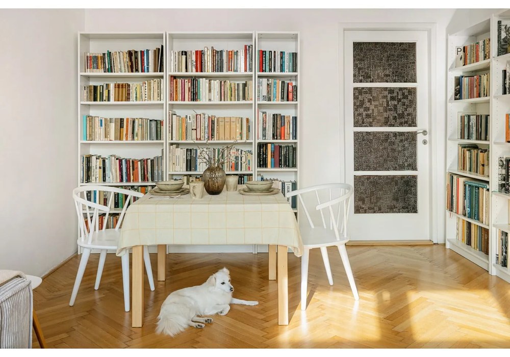 Rozkladací jedálenský stôl podyhovaný dubom Hammel Dinex 90 x 90 cm