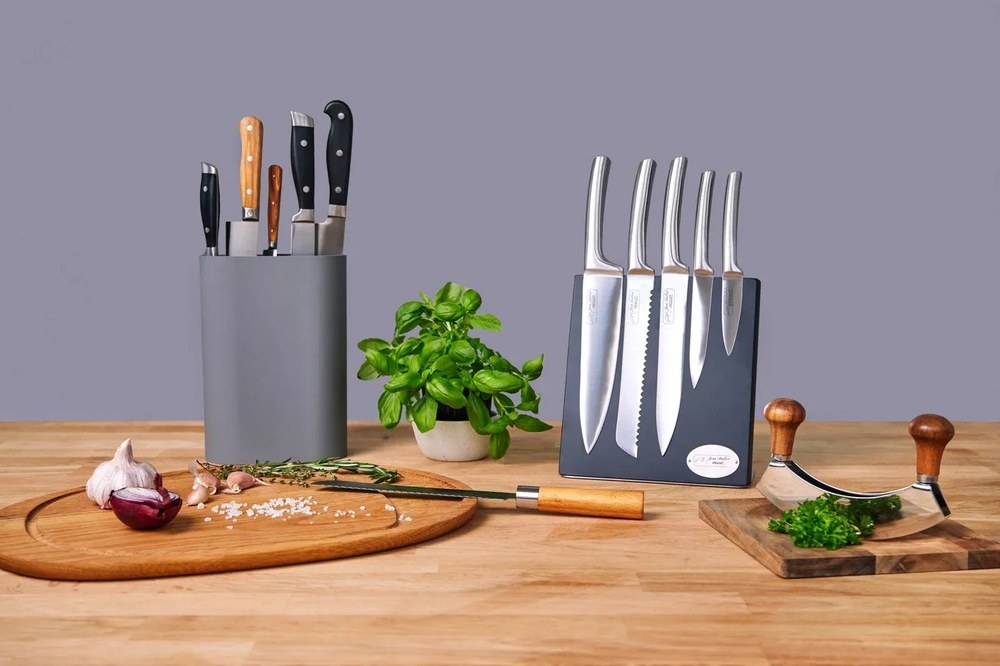 Sivý stojan na kuchynské nože Zone Singles