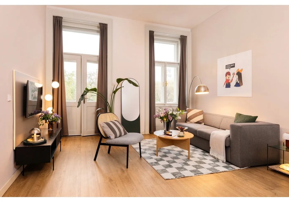 Čierny TV stolík v dekore jaseňa 140x45 cm Angus – Actona