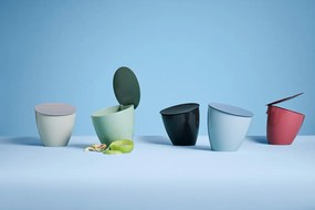 Čierna nádoba na kompostovateľný odpad 2,2 l Nordic black – Mepal