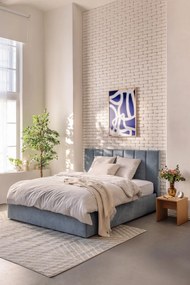 Modrá čalúnená dvojlôžková posteľ s úložným priestorom s roštom 180x200 cm Thessa Bold Line – Bonami Selection
