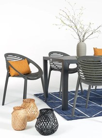 Čierne záhradné kreslo Bonami Essentials Joanna