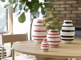 Bielo-červená pruhovaná keramická váza Kähler Design Omaggio, výška 20,5 cm