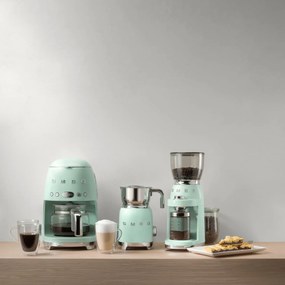 Svetlozelený kávovar na prekvapkávanú kávu Retro Style – SMEG