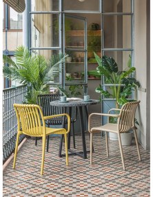 Béžová záhradná stolička Kave Home Isabellini