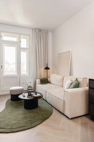 Sklenená ručne vyrobená váza v striebornej farbe (výška 24 cm) Zorya – Bloomingville