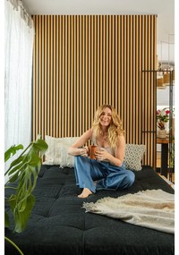 Dvojlôžková posteľ z borovicového dreva s roštom 180x200 cm Ziggy – Karup Design