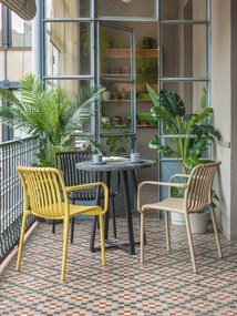 Čierna záhradná stolička Kave Home Isabellini