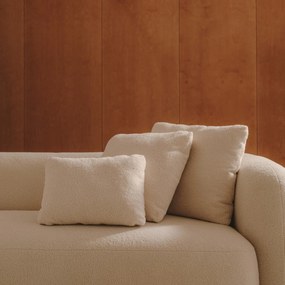 Krémový vankúš na gauč z textílie buklé Martina – Kave Home