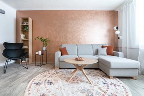 Čierne kreslo z imitácie kože s čiernymi nohami Actona Cazar