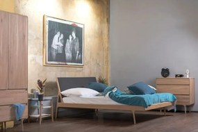 Odkladací stolík z masívneho dubového dreva Gazzda Fawn