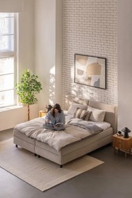 Béžová boxspring posteľ s úložným priestorom 180x200 cm Elva Bold – Bonami Selection