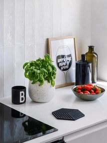 Podložka pod horúce veci Hexagon, čierna