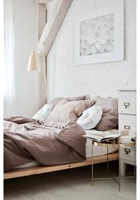 Dvojlôžková posteľ z borovicového dreva s roštom 140x200 cm Peek – Karup Design