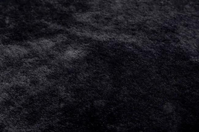 Metrážny koberec NELIA čierny