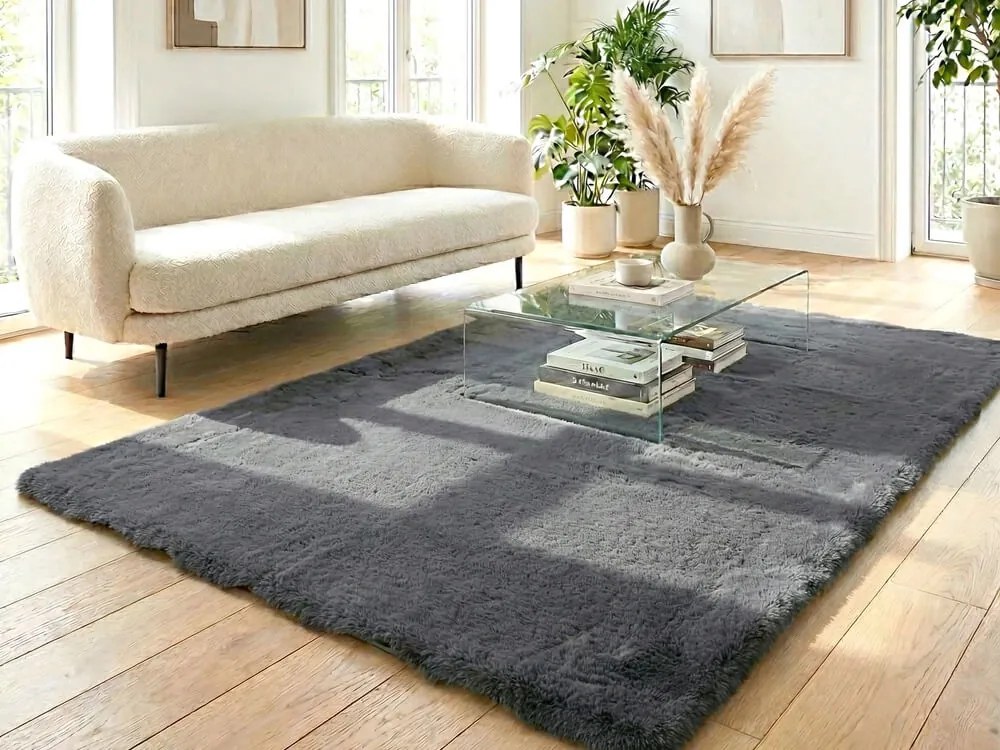 Obdĺžnikový plyšový koberec Rabbit v tmavosivej farbe Rozmer: 160x220 cm
