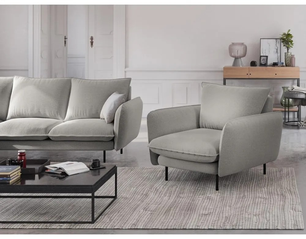 Svetlosivé kreslo Cosmopolitan Design Vienna