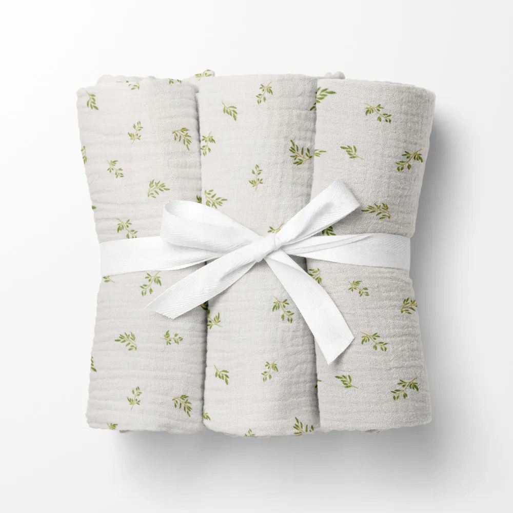 Biante Mušelínová plienka/dečka Nature MSN-081 Zelené vetvičky na bielom - ZVÝHODNENÁ SADA 3 KS 120x120 cm - Sada 3 ks