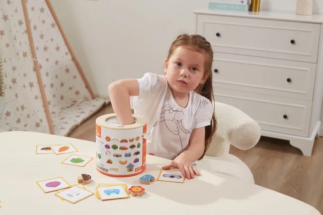 Hra Viga 44658 dotkni sa a nájdi