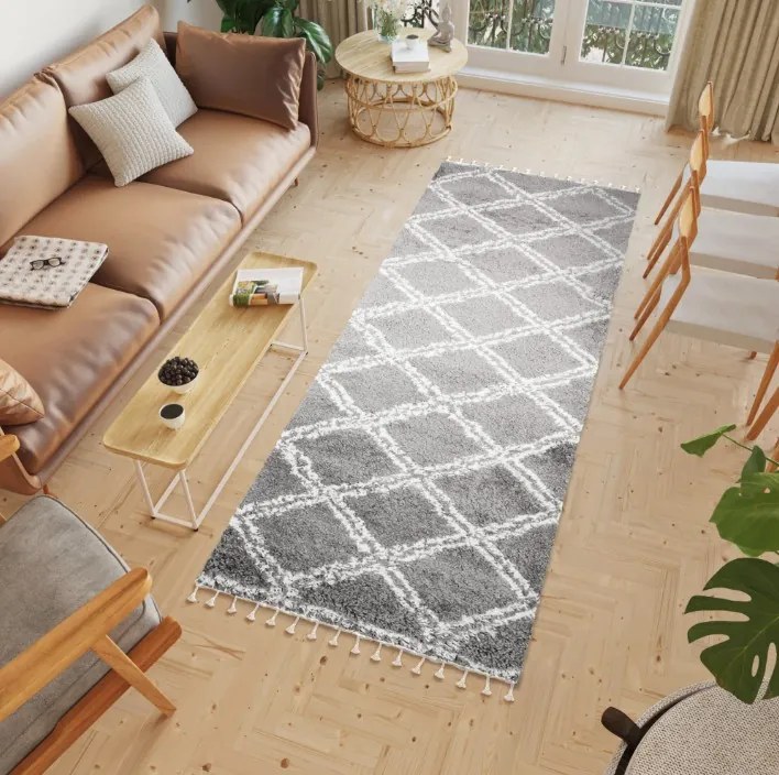 Huňatý šedý vzorovaný behúň Šírka: 100 cm | Dĺžka: 150 cm