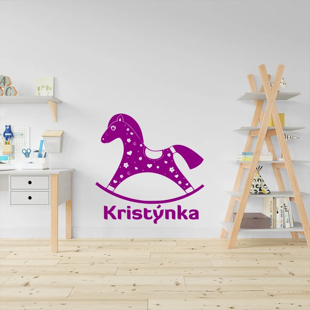 Veselá Stena Samolepka na stenu na stenu Hojdací koník s menom Farba: černá