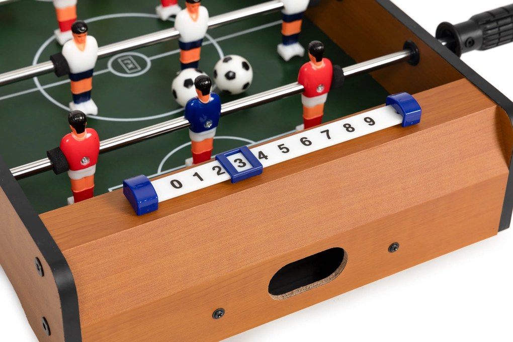 MULTISTORE Drevený mini stolný futbal pre deti s počítadlami gólov a 2 loptami