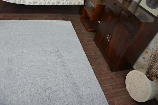 Koberec Micro fiber soft shaggy strieborný