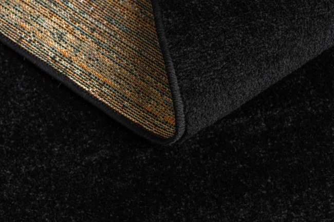 Koberec ETON PLUS čierny