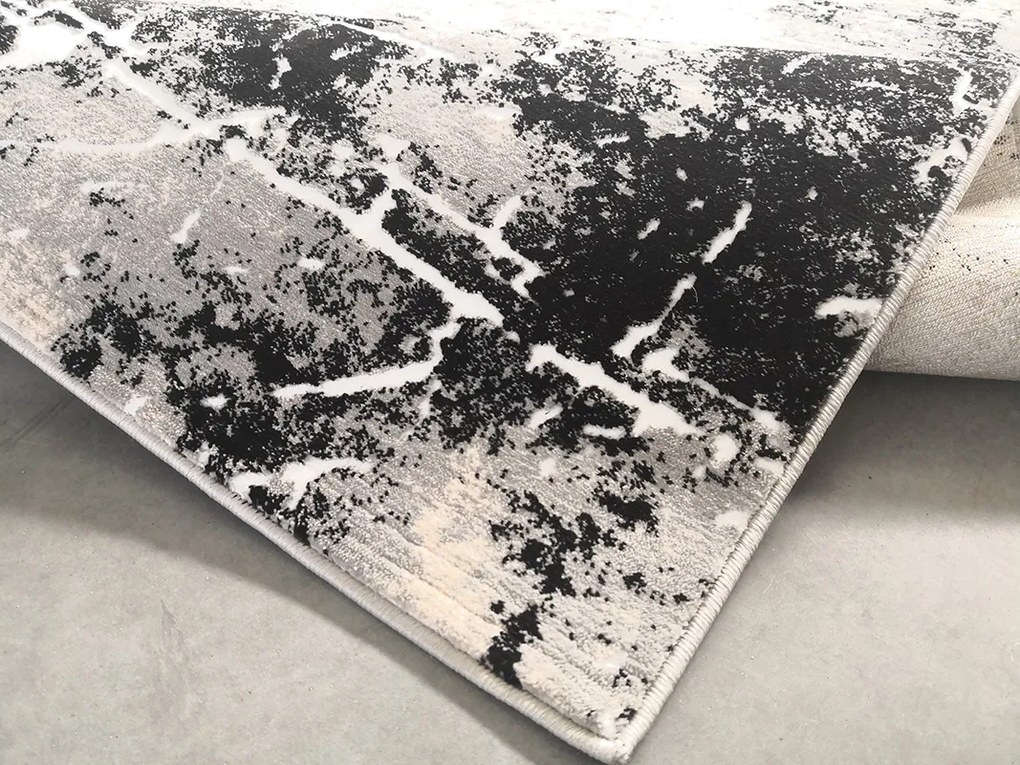 Koberec Opera 8497 GREY – sivý vzorovaný obdĺžnik Rozmer: 60x100 cm