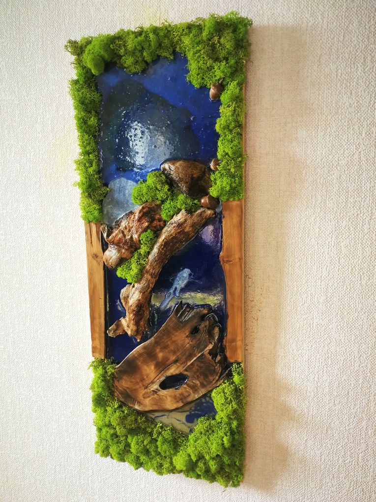 Machový obraz v kombinácii s epoxidovou živicou 90cm x 40cm