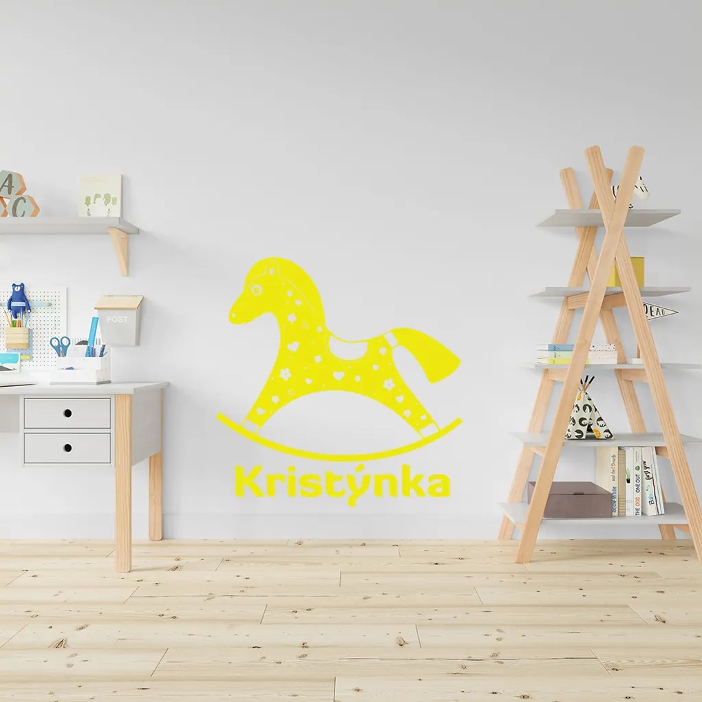 Veselá Stena Samolepka na stenu na stenu Hojdací koník s menom Farba: černá