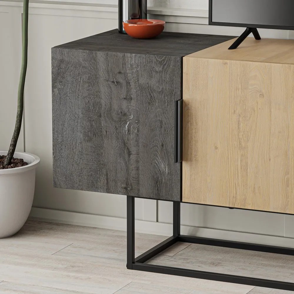 TV stolík v dekore duba v hnedo-prírodnej farbe 140x55 cm Titan – Marckeric