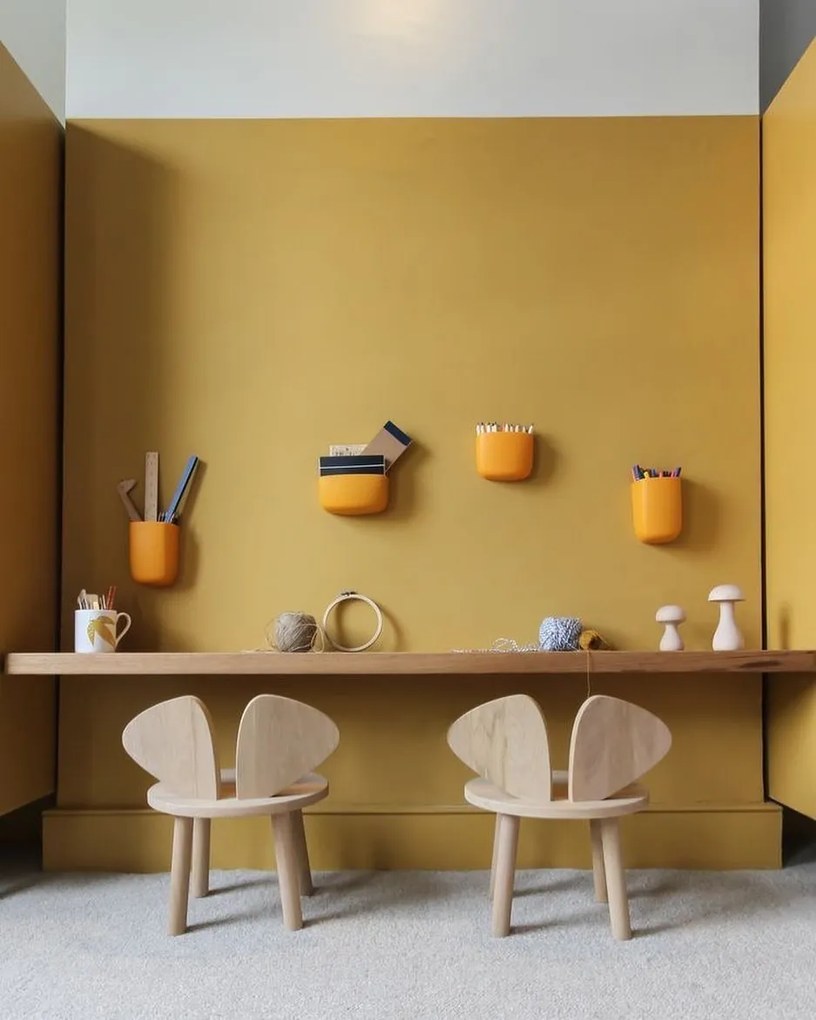 Súprava detského nábytku Mickey hnedá