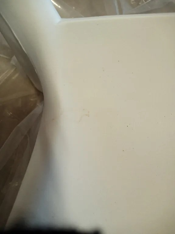 AKCIA Biela plastová stolička KATO II. akosť
