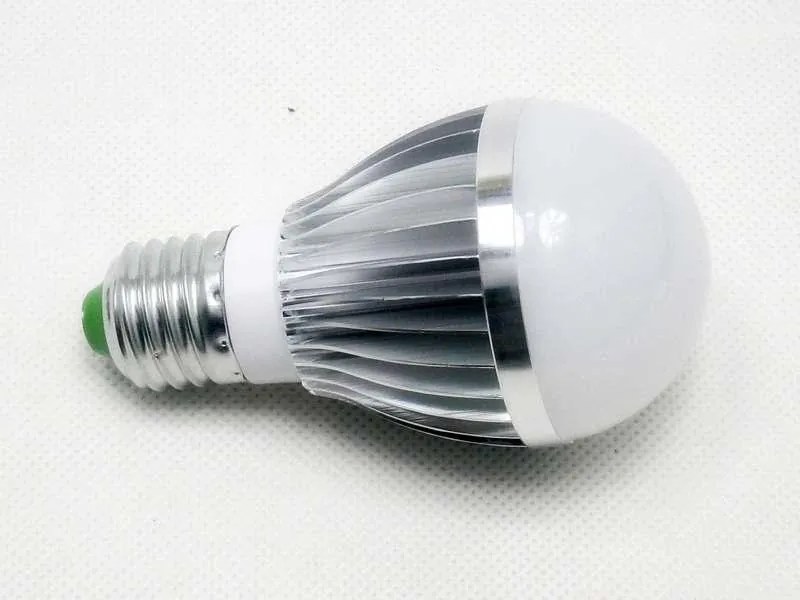 SOLAR LED žiarovka 5W SI201 E27 12x LED teplá biela