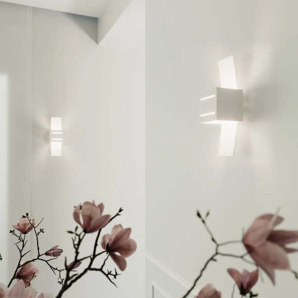 Biele nástenné svietidlo Carlo – Nice Lamps