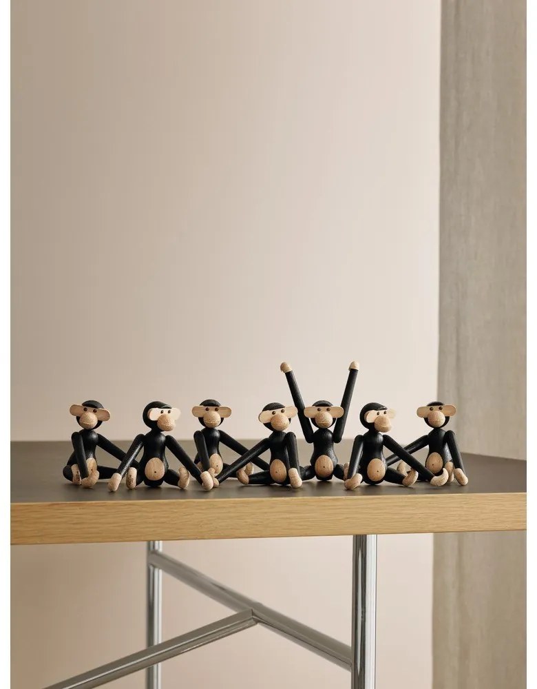 Soška z masívneho dubového dreva Kay Bojesen Denmark Monkey Hanging