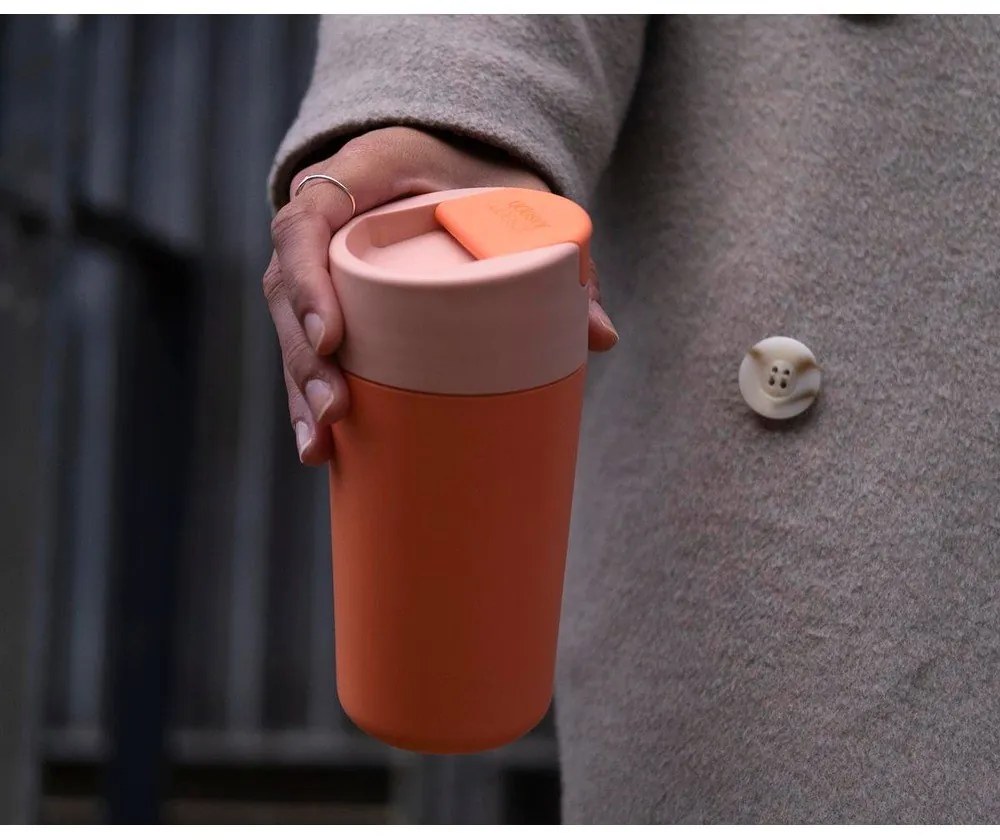 Oranžový cestovný hrnček 450 ml Sipp – Joseph Joseph