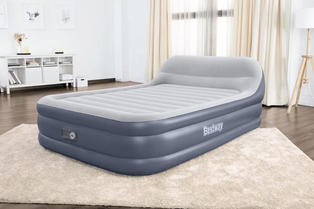 Nafukovací matrac s pumpou 226 x 152 x 84 cm Bestway 67923
