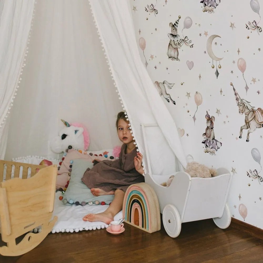 Tapeta magické zvieratká biela 280×100 cm