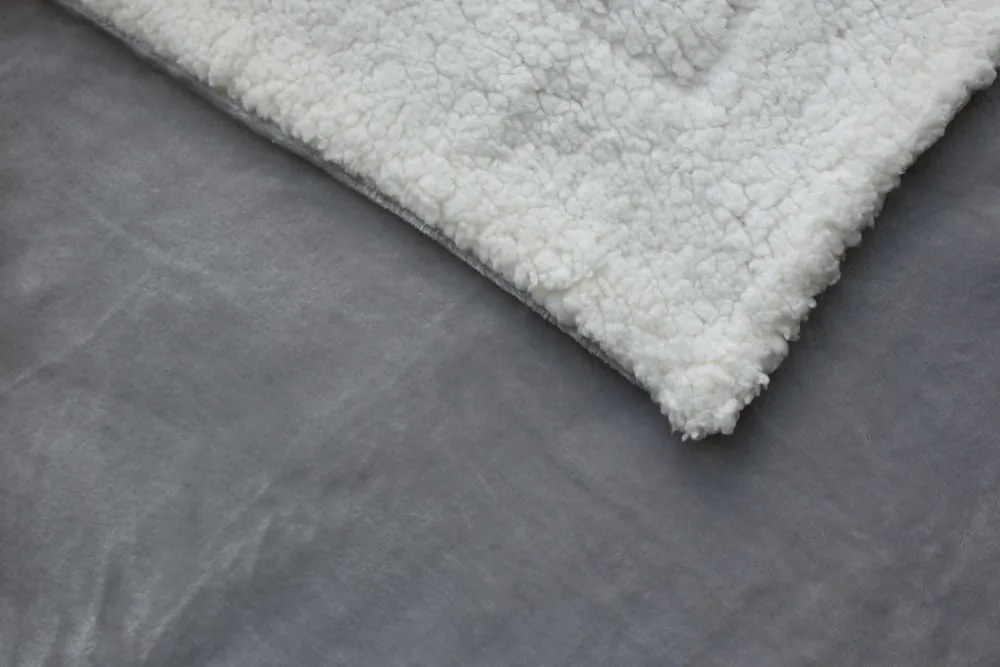 Jerry Fabrics Mikroplyšová deka s baránkom - Šedá / čierna / biela | 150 x 200 cm