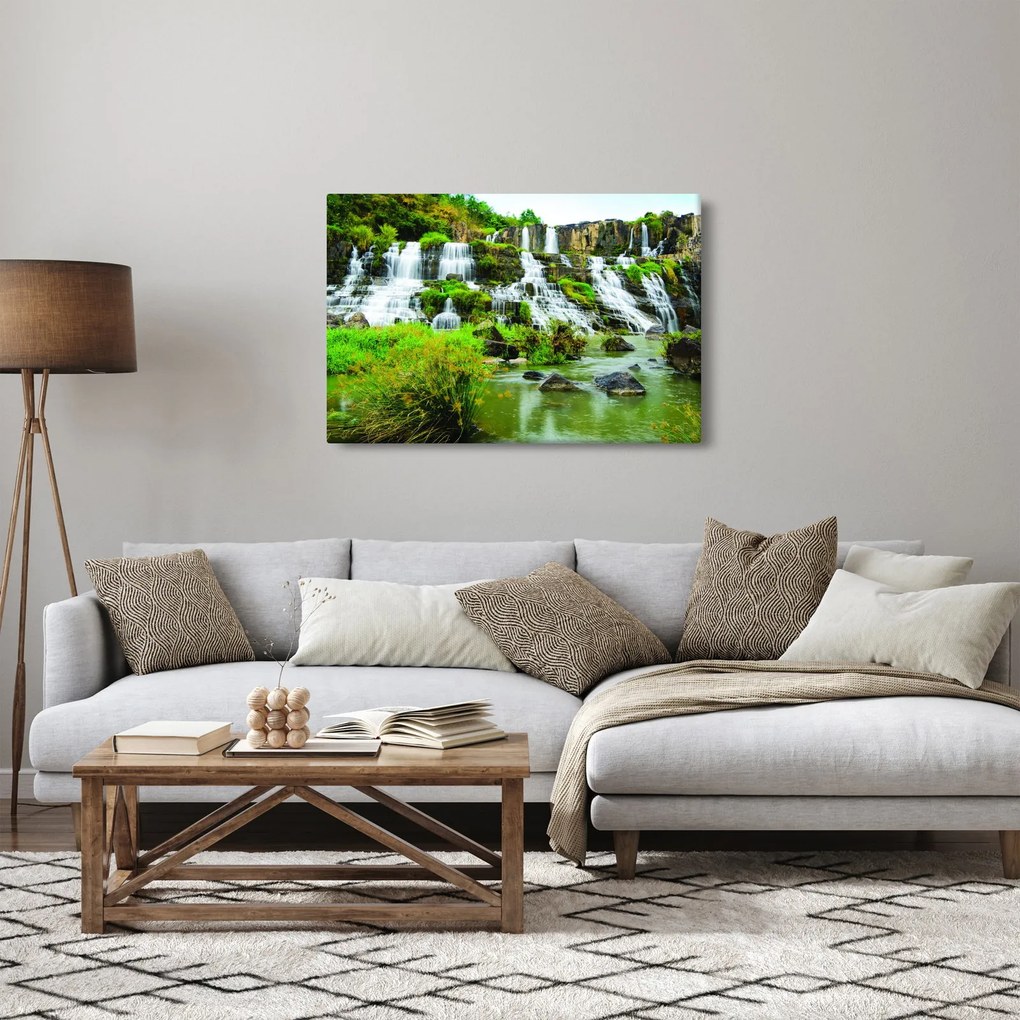 Obraz - vodopády so zeleňou (90x60 cm)