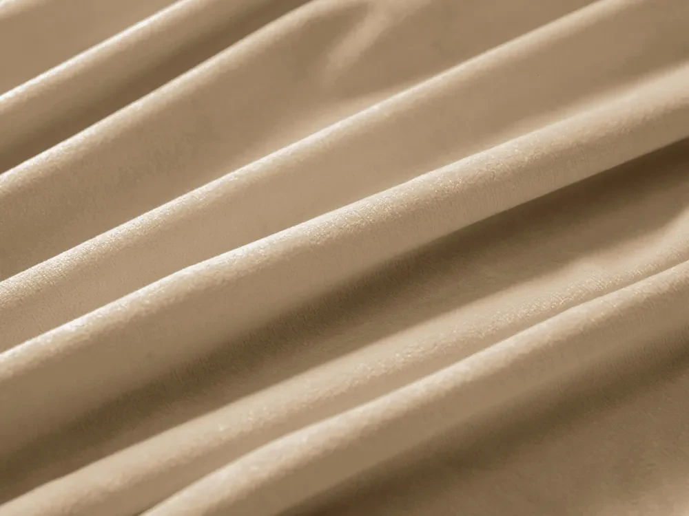 Biante Zamatový záves Velvet Prémium SVP-006 Pieskovo béžový - šírka 270 cm 270x240 cm