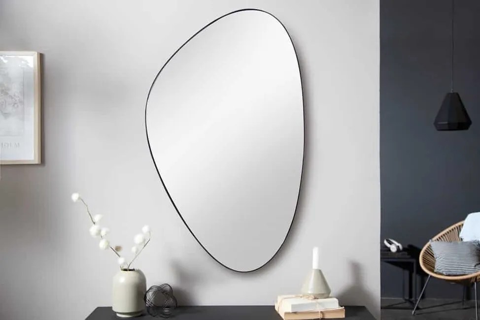 Moderné nástenné zrkadlo s kovovým rámom Salome čierna 90cm